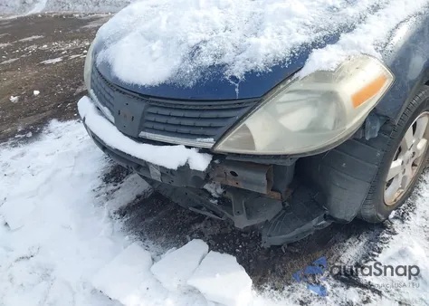 2007 Nissan Versa 1.8Sl z USA, uszkodzony, nr VIN 3N1BC11E67L454902